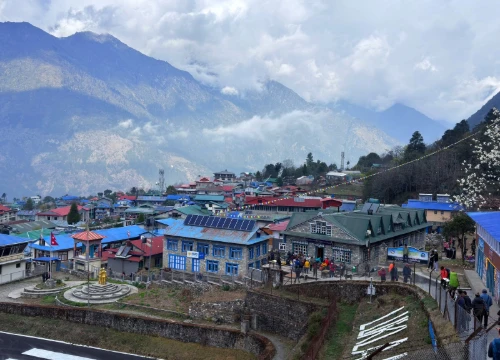 How did the trekking in Everest region start?