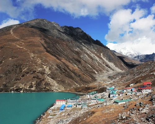 Gokyo valley