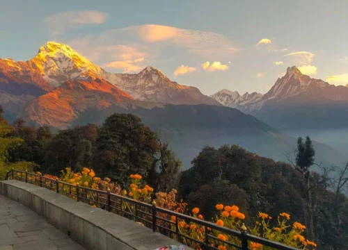 Annapurna-circuit-motor-biking-Tour